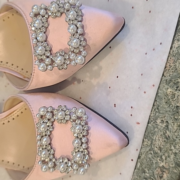 Shoes - Picture 2 of 6